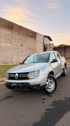 RENAULT DUSTER OROCH 1.6 16V SCE FLEX EXPRESS MANUAL RENAULT DUSTER OROCH 1.6 16V SCE FLEX EXPRESS MANUAL